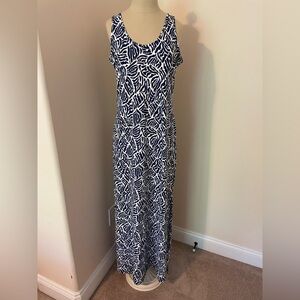 Elegant Blue and White Patterned Dress